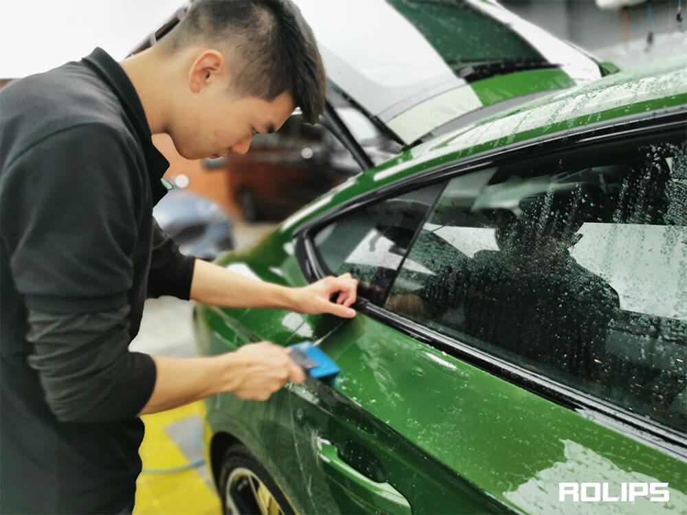 剛貼的隱形車(chē)衣可以直接跑高速么？多久可以行使？（1）